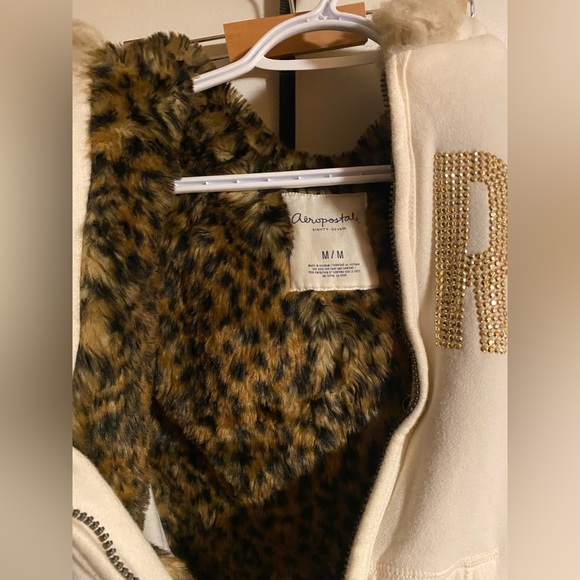 Aeropostale Fur hood Zip up - Picture 2 of 3